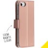 Accezz Wallet Softcase Bookcase iPhone SE (2022 / 2020) / 8 / 7 / 6(s)