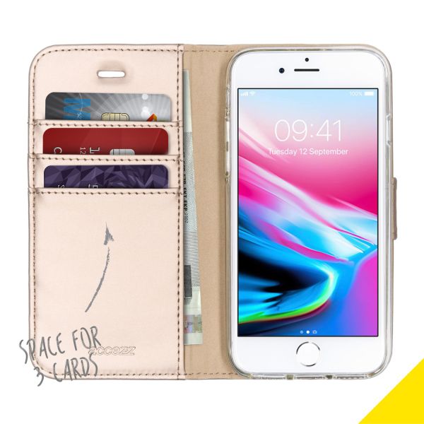 Accezz Wallet Softcase Bookcase iPhone SE (2022 / 2020) / 8 / 7 / 6(s)
