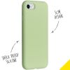 Accezz Liquid Silicone Backcover iPhone SE (2022 / 2020) / 8 / 7 - Groen / Grün  / Green