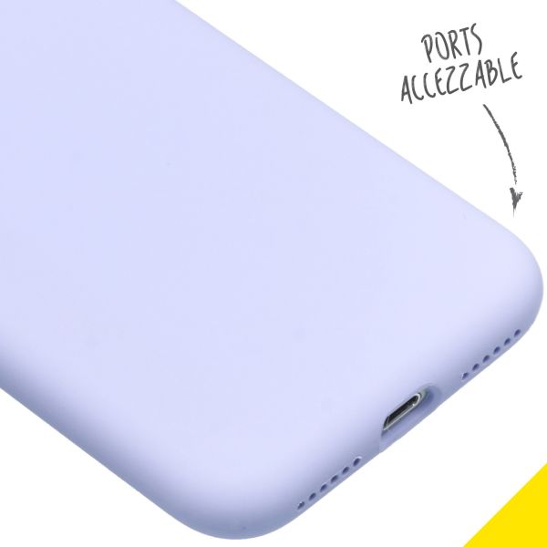 Accezz Liquid Silicone Backcover iPhone SE (2022 / 2020) / 8 / 7 - Paars / Violett  / Purple
