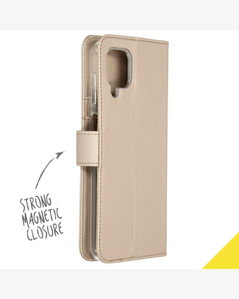 Accezz Wallet Softcase Bookcase Samsung Galaxy A12 - Goud / Gold