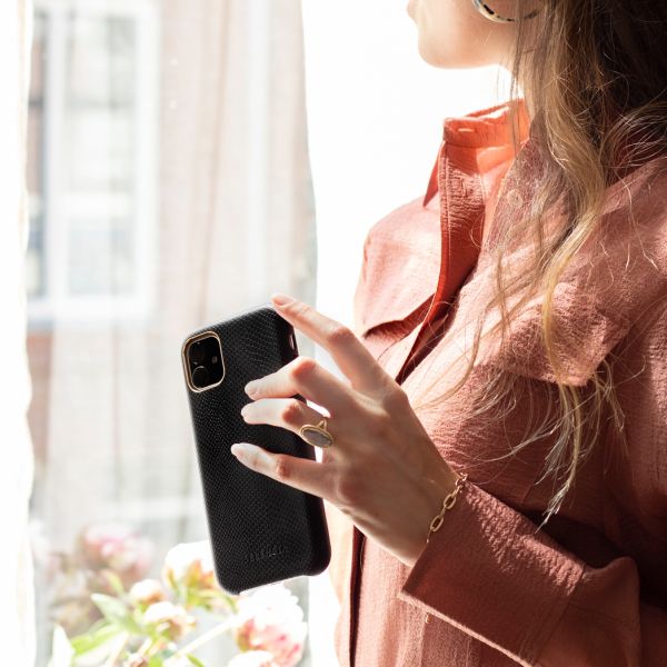 Gaia Slang Backcover Samsung Galaxy S10 - Zwart - Zwart / Black