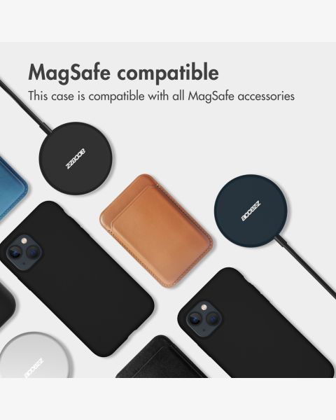Accezz Liquid Silicone Backcover met MagSafe iPhone 13 Mini - Zwart / Schwarz / Black