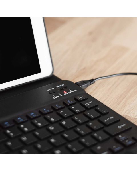 Accezz QWERTZ Bluetooth Keyboard Bookcase Samsung Galaxy Tab A8