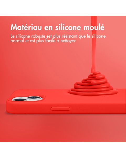 Accezz Liquid Silicone Backcover met MagSafe iPhone 14 - Rood / Rot / Red