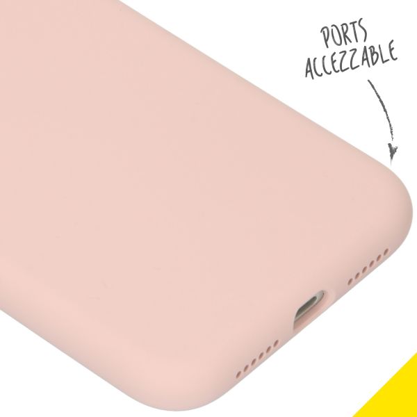 Accezz Liquid Silicone Backcover iPhone 11 - Roze / Rosa / Pink
