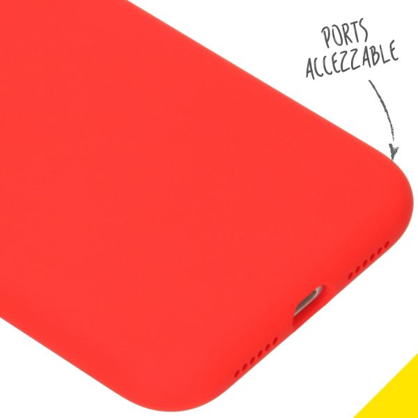 Accezz Liquid Silicone Backcover iPhone 11 - Rood / Rot / Red