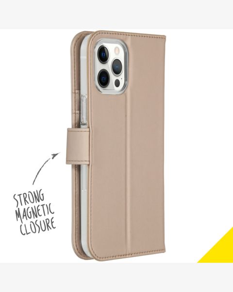 Accezz Wallet Softcase Bookcase iPhone 12 Pro Max - Goud / Gold