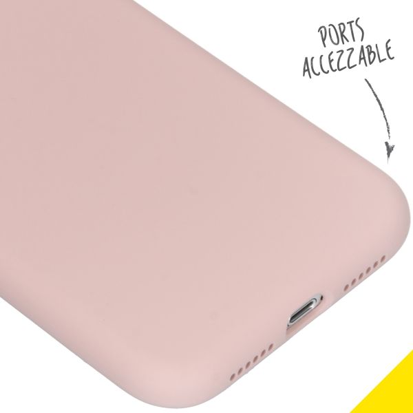 Accezz Liquid Silicone Backcover iPhone Xr - Roze / Rosa / Pink
