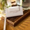 2-in-1 Slang Bookcase iPhone SE (2020) / 8 / 7 / 6(s) - Wit / White